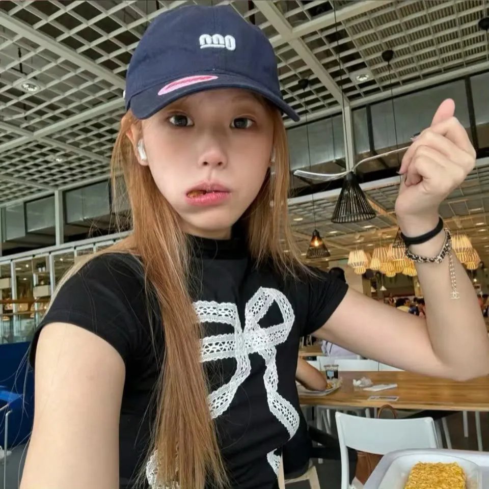 毁容校花和丑男校草